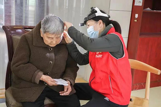 老龄化趋势下的听力健康不可忽视，爱可声发挥自身优势积极参与敬老活动