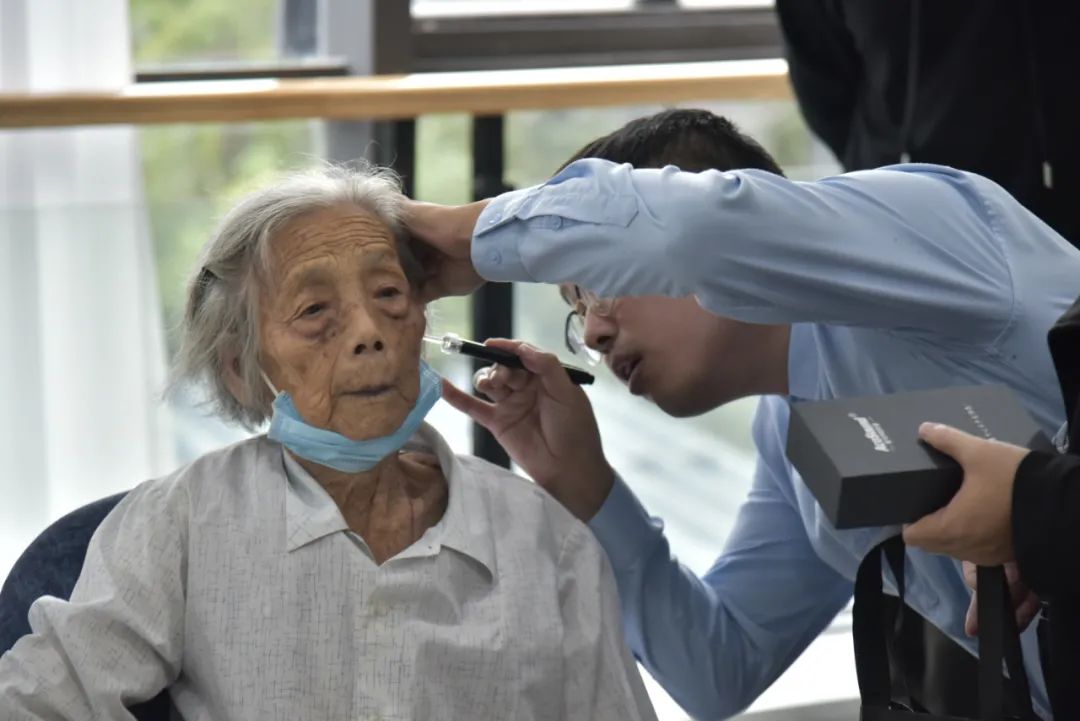 拿听力图能直接验配助听器吗？