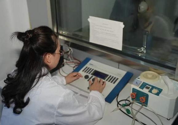 低频好、高频差，选助听器时要注意这三点！